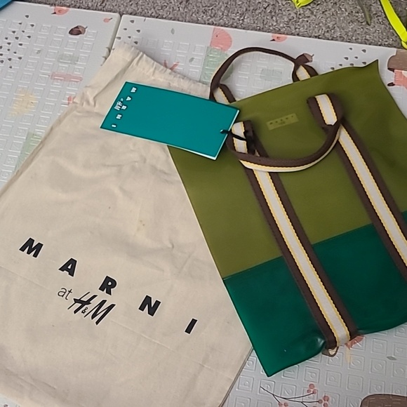 Marni Tote Bag - Picture 3 of 4